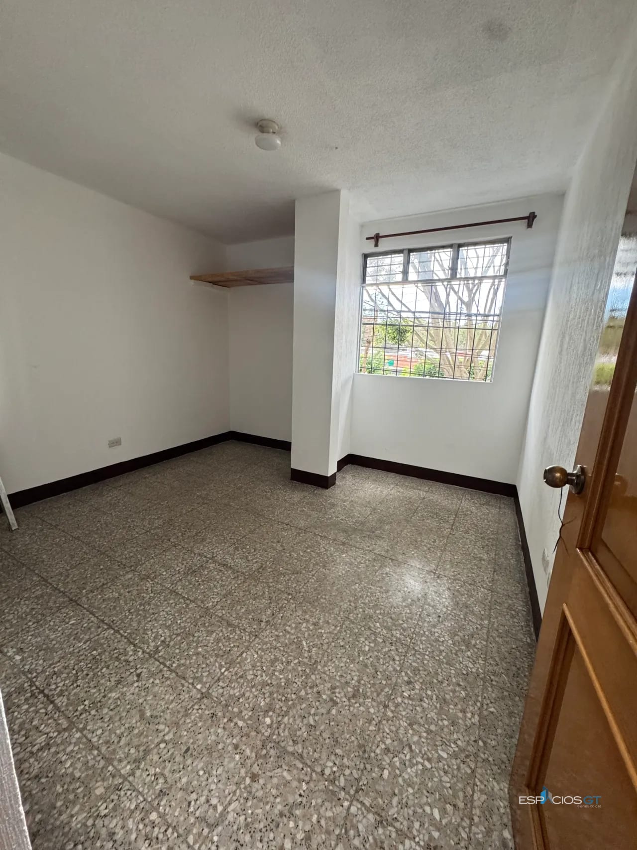 🏢 BODEGA EN RENTA — ZONA 16 FRENTE A SANTA AMELIA IDEAL ALMACENAJE, GYM — Bodega / Ofibodega en Alquiler en Santa Amelia, Zona 16, Guatemala, Ciudad — foto 10 de 12