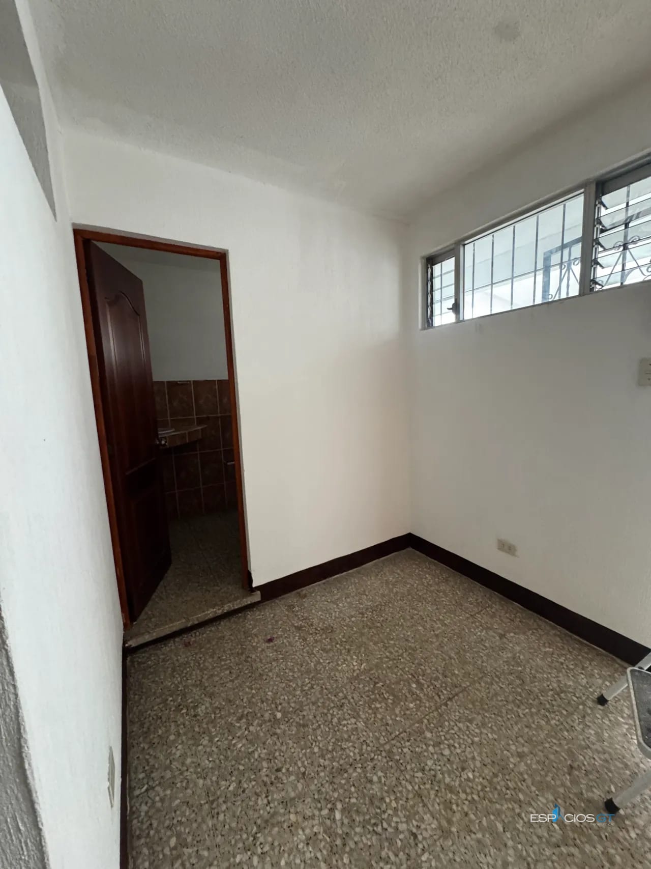 🏢 BODEGA EN RENTA — ZONA 16 FRENTE A SANTA AMELIA IDEAL ALMACENAJE, GYM — Bodega / Ofibodega en Alquiler en Santa Amelia, Zona 16, Guatemala, Ciudad — foto 6 de 12
