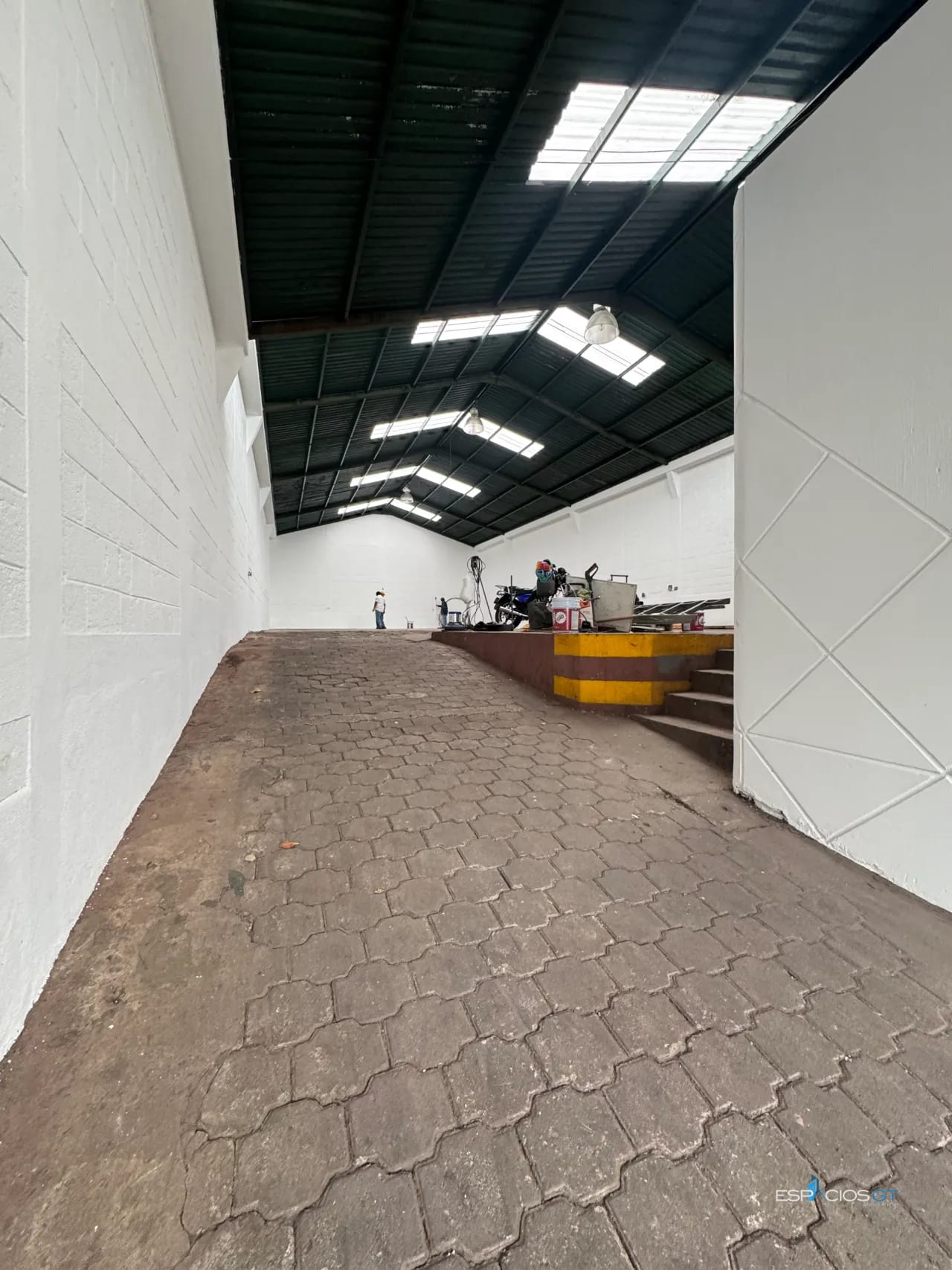 🏢 BODEGA EN RENTA — ZONA 16 FRENTE A SANTA AMELIA IDEAL ALMACENAJE, GYM — Bodega / Ofibodega en Alquiler en Santa Amelia, Zona 16, Guatemala, Ciudad — foto 1 de 12