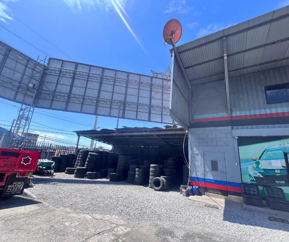 Bodega en Alquiler en Zona 6 de Mixco — Bodega / Ofibodega en Alquiler en Zona 6 Mixco, Guatemala, Ciudad — foto 3 de 12