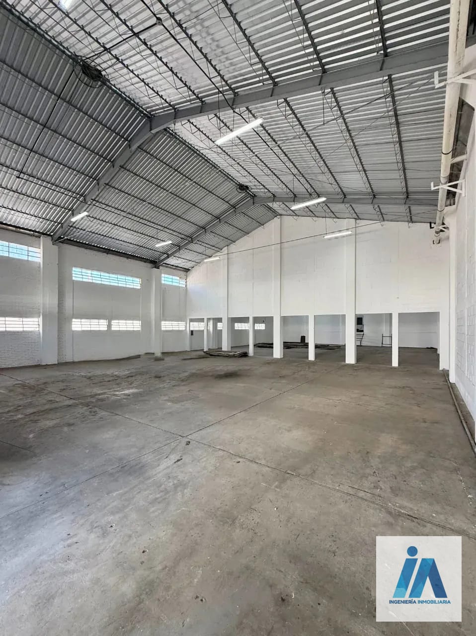 BODEGA EN ALQUILER📍Calzada Atanasio Tzul, Zona 8 — Bodega / Ofibodega en Alquiler en Zona 8, Guatemala, Ciudad — foto 4 de 6