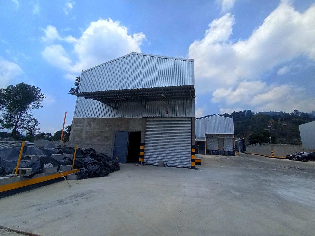Bodega Versátil de 130 m² | En Complejo Industrial, San Andrés Itzapa Chimaltenango — Bodega / Ofibodega en Alquiler en San Andrés Itzapa, Chimaltenango — foto 2 de 6