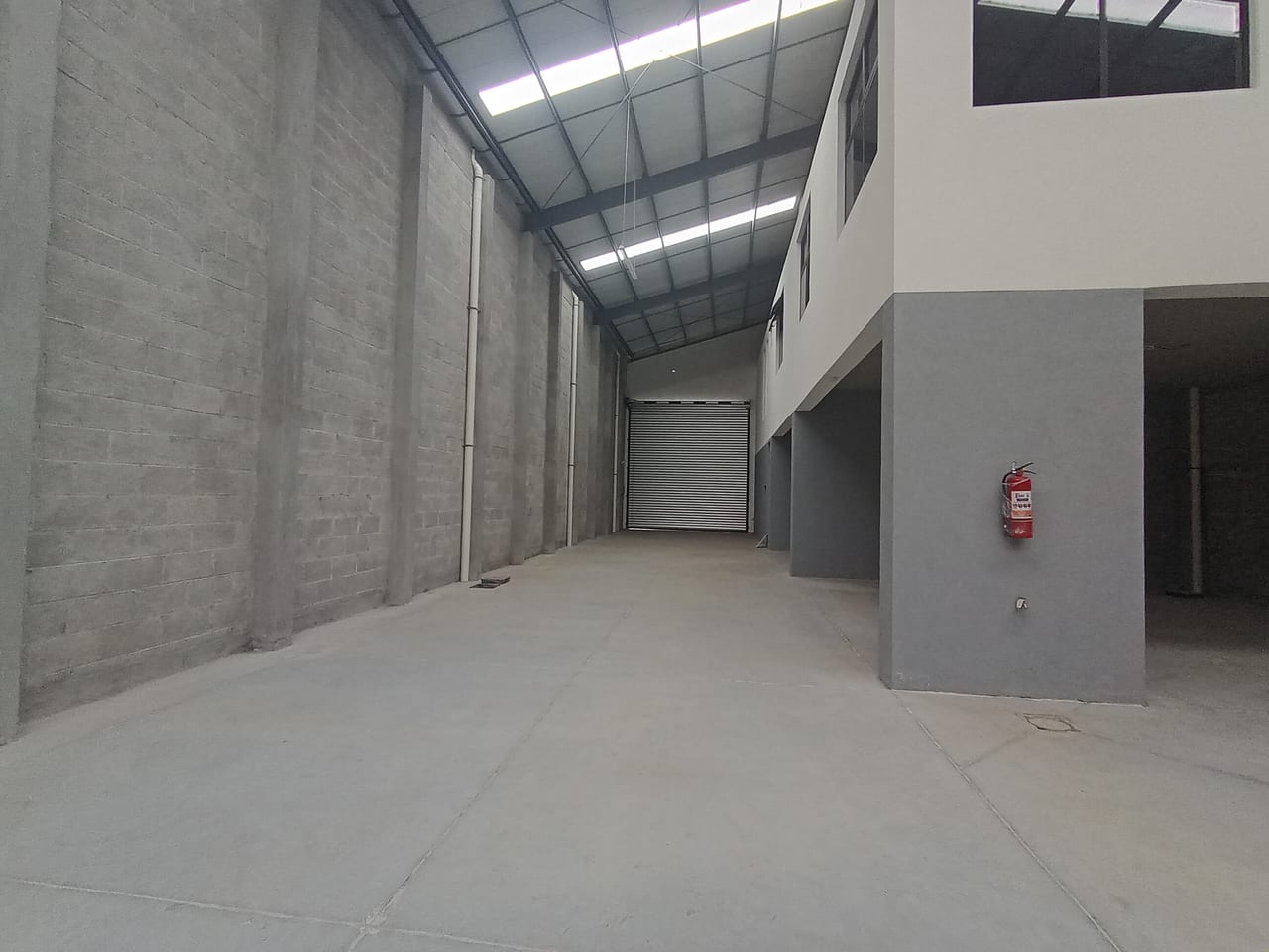Ofibodega B Chimaltenango desde 377.10 m² — Bodega / Ofibodega en Alquiler en San Andrés Itzapa, Chimaltenango — foto 1 de 4