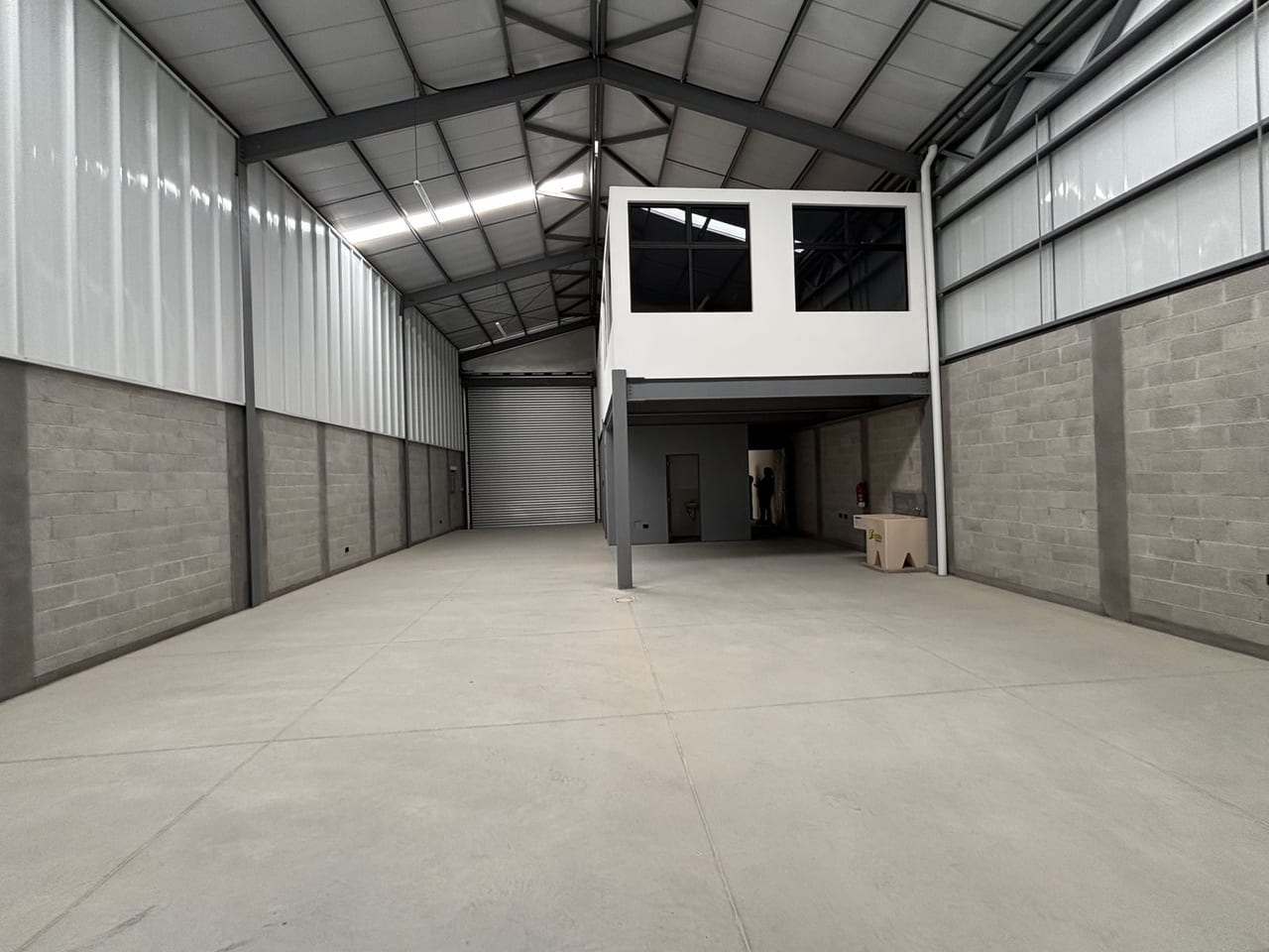 Ofibodega A en Renta desde 468.60 m² — Bodega / Ofibodega en Alquiler en Villa Canales, Guatemala, Ciudad — foto 1 de 10