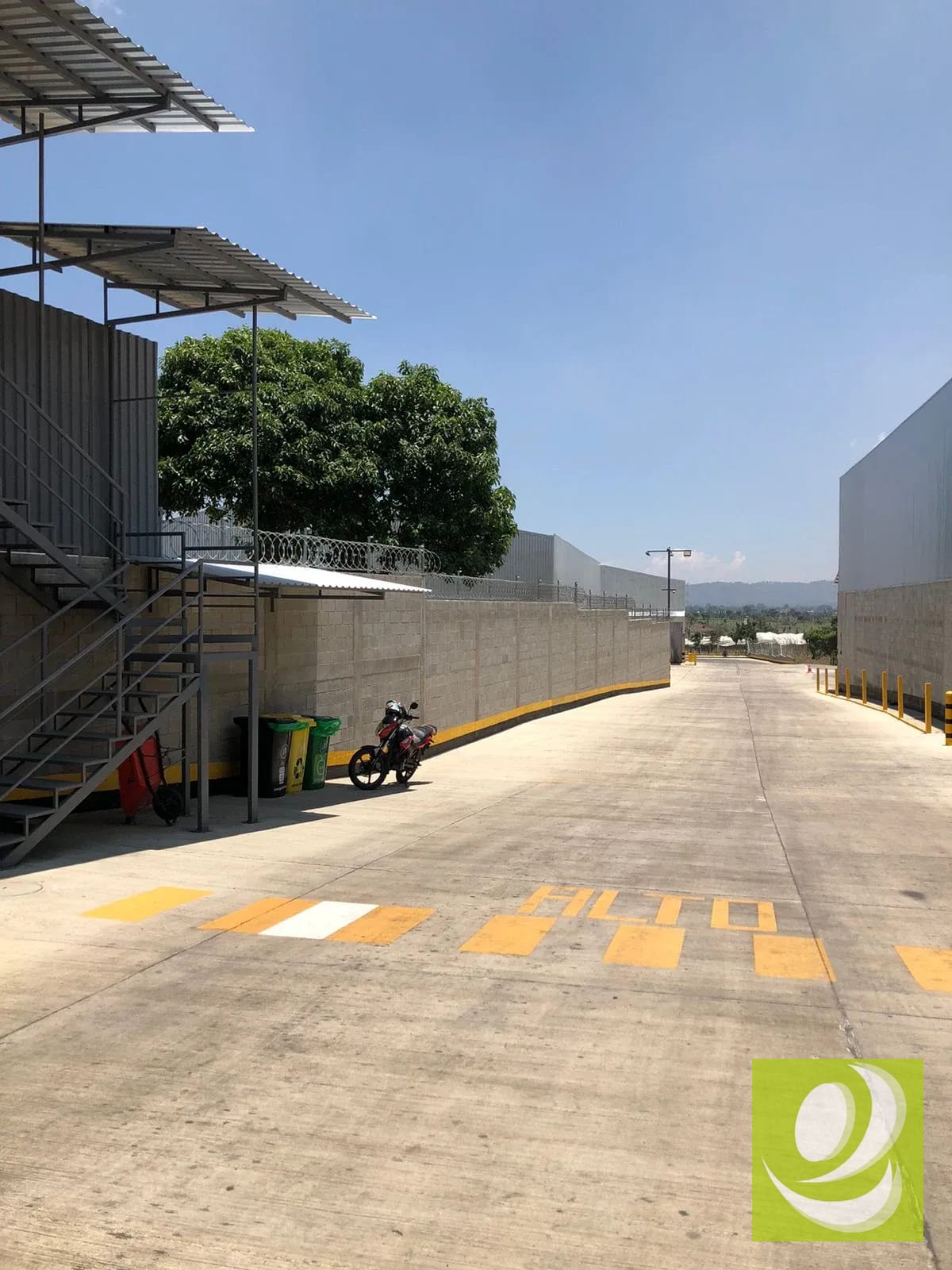 NAVE INDUSTRIAL EN RENTA | CHIMALTENANGO / SAN ANDRES ITZAPA — Bodega / Ofibodega en Alquiler en San Andrés Itzapa, Chimaltenango — foto 8 de 8