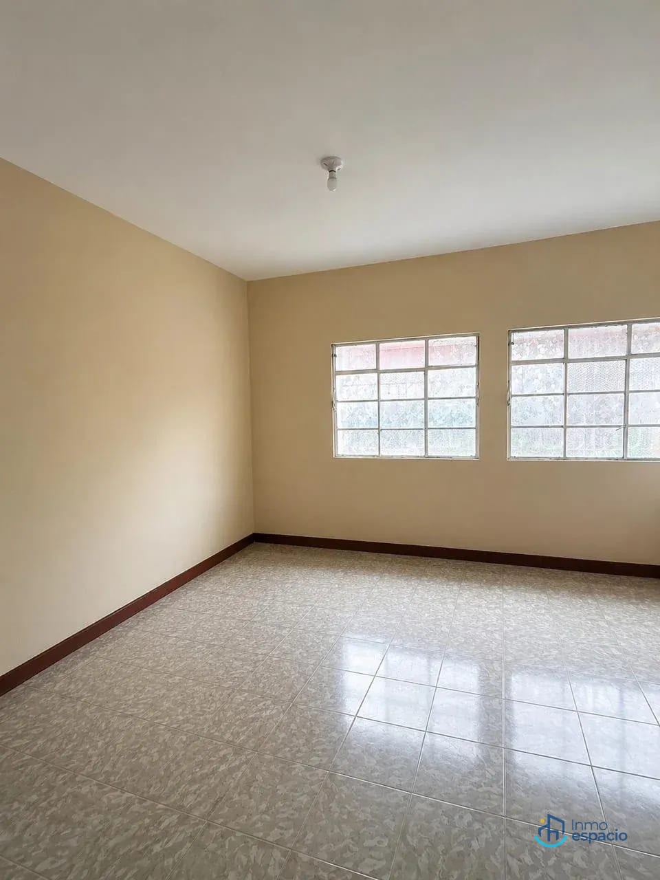 Bodega en alquiler o venta ubicada en Zona 1, Ciudad de Guatemala, sector Mercado de las Flores — Bodega / Ofibodega en Venta en Zona 1, Guatemala, Ciudad — foto 5 de 17
