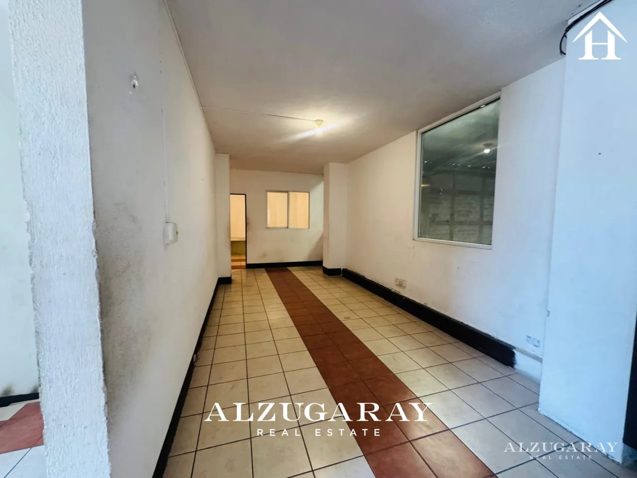 OFIBODEGA CON MULTIPLES ACCESOS - 815 MT2 / PARQUE INDUSTRIAL, AMATITLÁN — Bodega / Ofibodega en Alquiler en Amatitlán, Guatemala, Ciudad — foto 6 de 10