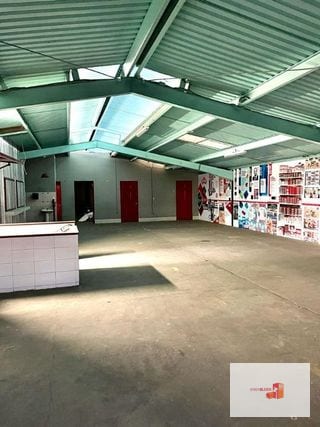Renta de bodega en zona 10 — Bodega / Ofibodega en Alquiler en Zona 10, Guatemala, Ciudad — miniatura 1 de 7