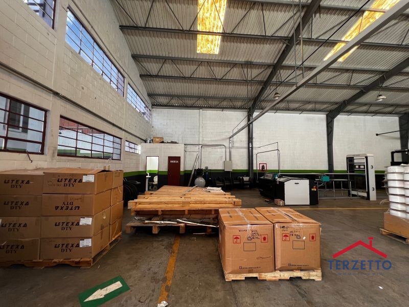BODEGA ZONA 13 - 11