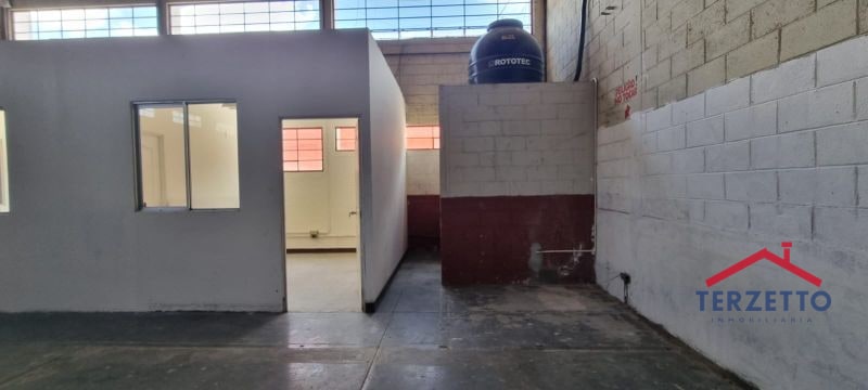 BODEGA ZONA 13 - 12
