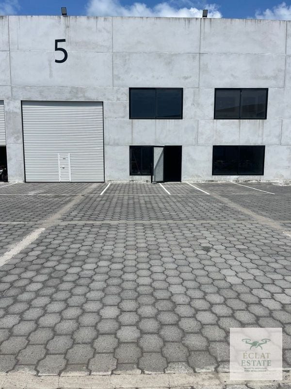 Ofibodega en Alquiler de 570 m², Antigua Carretera Puerto San José. — Bodega / Ofibodega en Alquiler en Puerto San José, Escuintla — foto 4 de 8