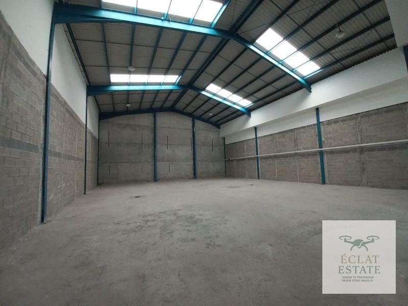 Ofibodega en Alquiler de 570 m², Antigua Carretera Puerto San José. - 1