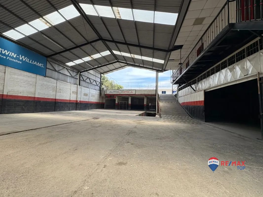 ZONA 8, BODEGA EN SAN CRISTÓBAL  4,200 MTS l AMBIENTES AMPLIOS — Bodega / Ofibodega en Alquiler en Zona 8 Mixco, Guatemala, Ciudad — foto 3 de 6