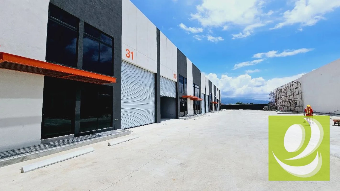 Ofibodega para Estrenar en Renta por el Libramiento Chimaltenango - 1
