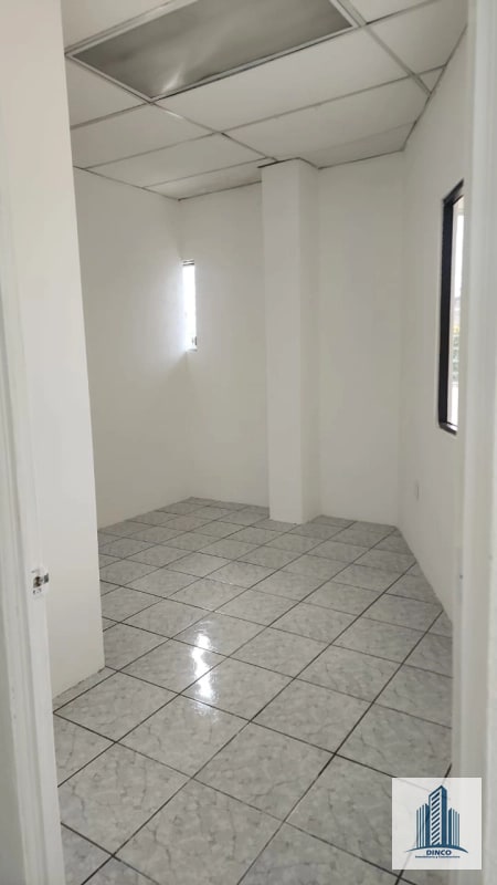 Alquilo Ofi-Bodega en Z.6 de Villa Nueva - 2