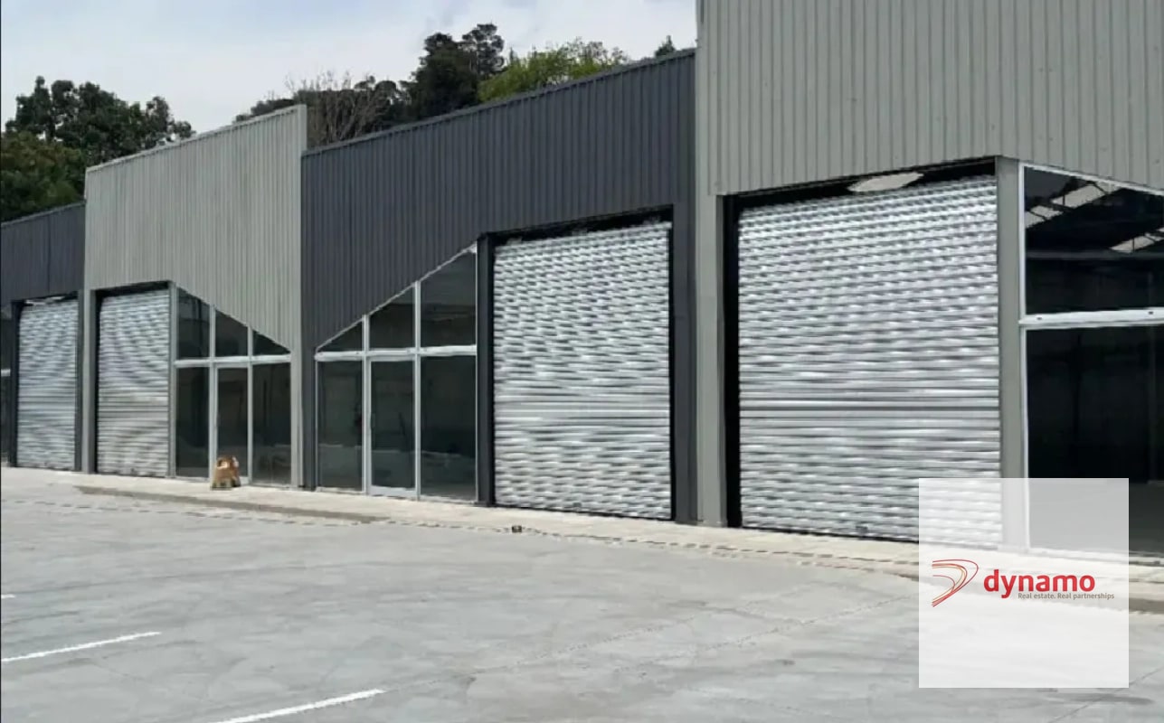 Bodega de 187.82 m² con vitrina frontal y alto flujo vehicular - 7