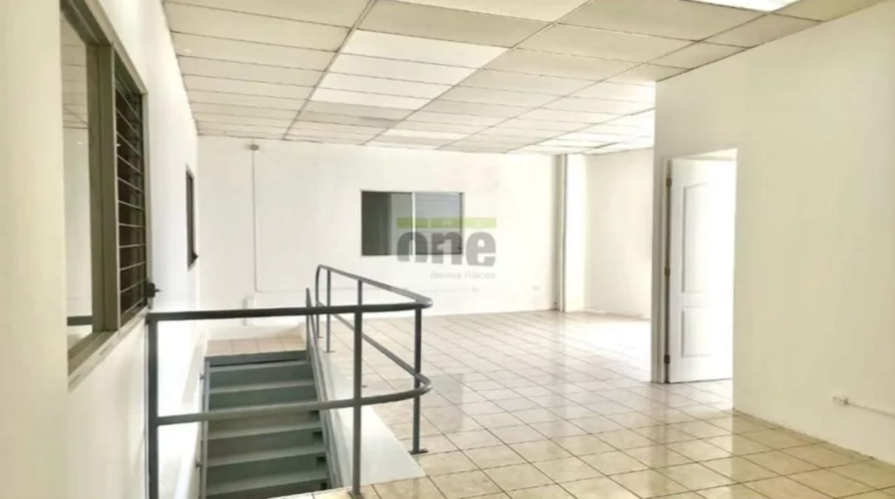 Villa Nueva Complejo de bodegas ubicado en calzada concepción zona 6 Centro Comercial — Bodega / Ofibodega en Venta en Villa Nueva, Guatemala, Ciudad — foto 2 de 9