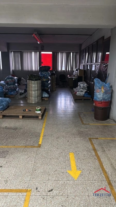 Bodegas edificio zona 7 (2 pisos disponibles) - 7