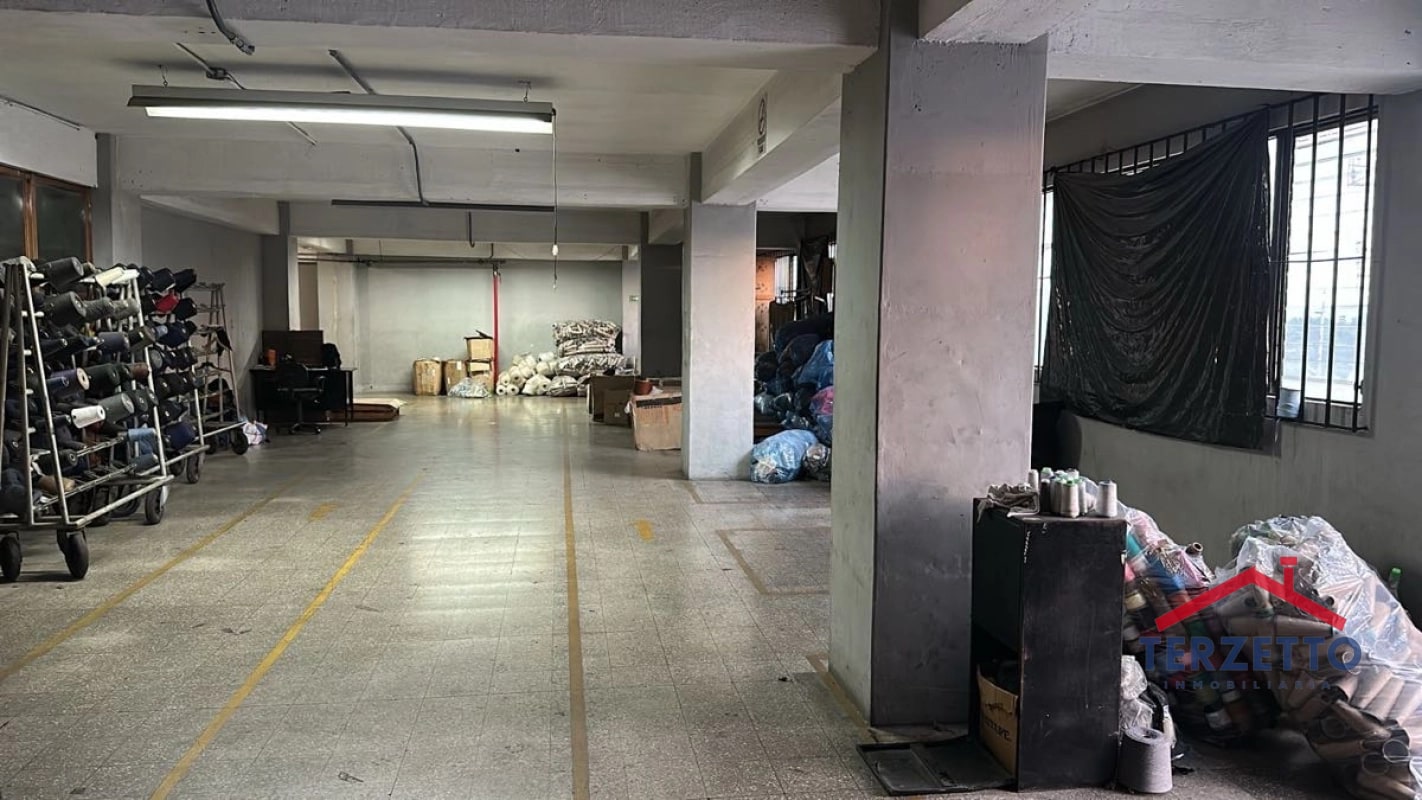 Bodegas edificio zona 7 (2 pisos disponibles) - 5