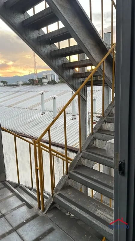 Bodegas edificio zona 7 (2 pisos disponibles) — Bodega / Ofibodega en Alquiler en Zona 7, Guatemala, Ciudad — foto 2 de 8