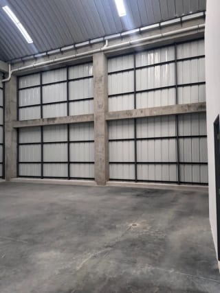 Ofibodega en Alquiler | K13 Santa Rosalía | Km 13 Carretera a El Salvador | Acceso logístico — Bodega / Ofibodega en Alquiler en Carretera a El Salvador, Guatemala, Ciudad — miniatura 1 de 11