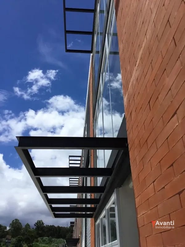 VENDO BODEGA ZONA 4 MIXCO, DENTRO DE COMPLEJO — Bodega / Ofibodega en Venta en Zona 4 Mixco, Guatemala, Ciudad — foto 1 de 15