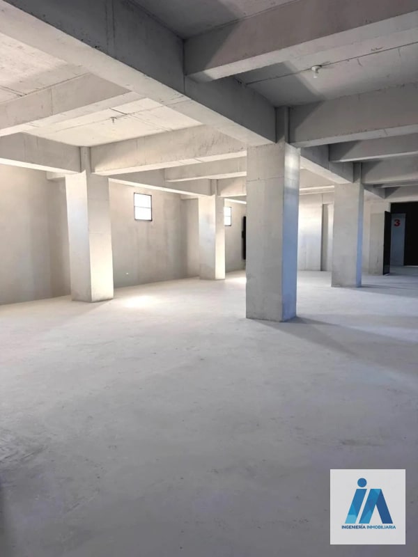 EDIFICIO DE BODEGAS EN ALQUILER📍Avenida Elena , Zona 1 Bodegas con excelente conectividad, diseñadas para optimizar el almacenamiento y la distribución. - 4