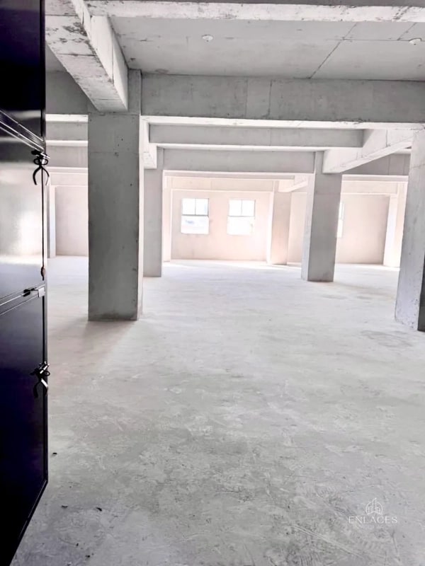 Zona 1 • Bodega en Renta • Edificio en Avenida Elena • 320 M² - 2