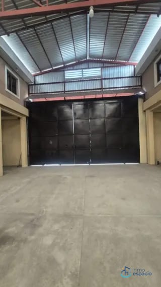 Bodega en renta-  San Cristobal — Bodega / Ofibodega en Alquiler en Pinares de San Cristobal, Zona 8 Mixco, Guatemala, Ciudad — miniatura 7 de 17