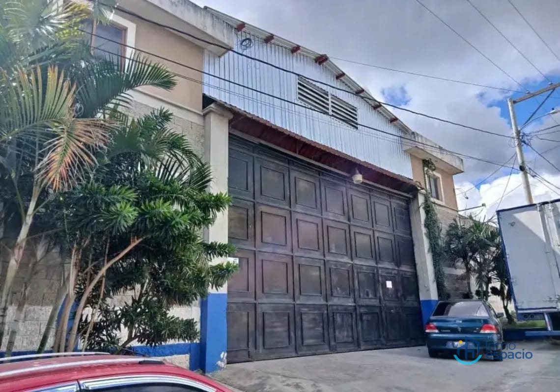 Bodega en renta-  San Cristobal — Bodega / Ofibodega en Alquiler en Pinares de San Cristobal, Zona 8 Mixco, Guatemala, Ciudad — foto 4 de 17