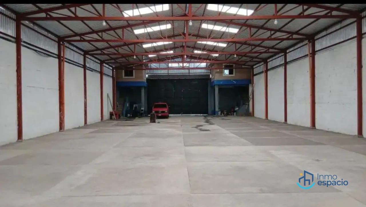 Bodega en renta-  San Cristobal — Bodega / Ofibodega en Alquiler en Pinares de San Cristobal, Zona 8 Mixco, Guatemala, Ciudad — foto 3 de 17