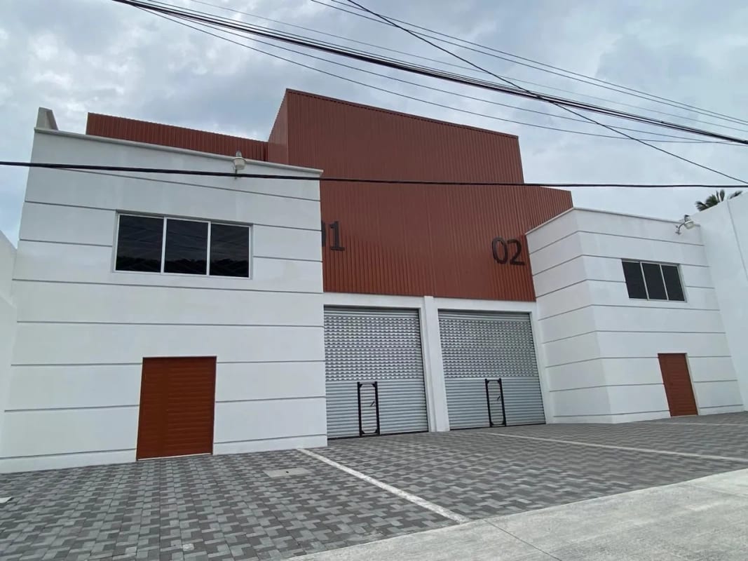 BODEGAS EN VENTA ESCUINTLA 798M2 — Bodega / Ofibodega en Venta en Palín, Escuintla — foto 1 de 11