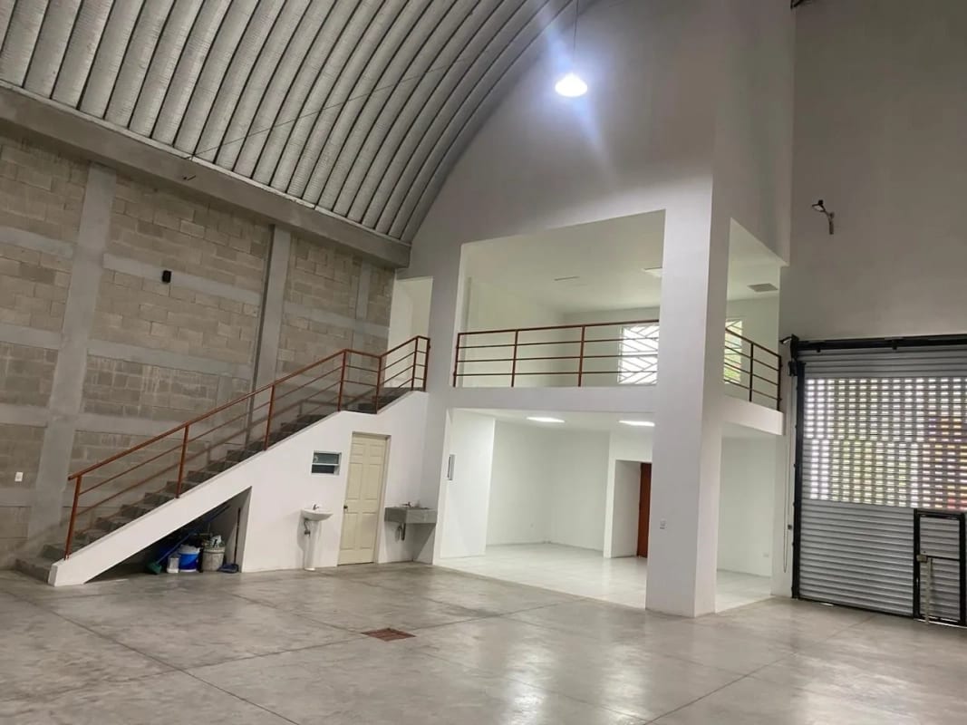 BODEGAS EN VENTA ESCUINTLA 798M2 — Bodega / Ofibodega en Venta en Palín, Escuintla — foto 9 de 11