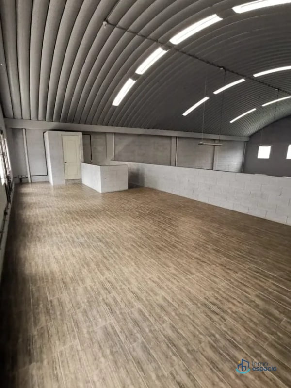 OFIBODEGA EN VENTA – Carretera Interamericana, zona 1 de Mixco, - 16