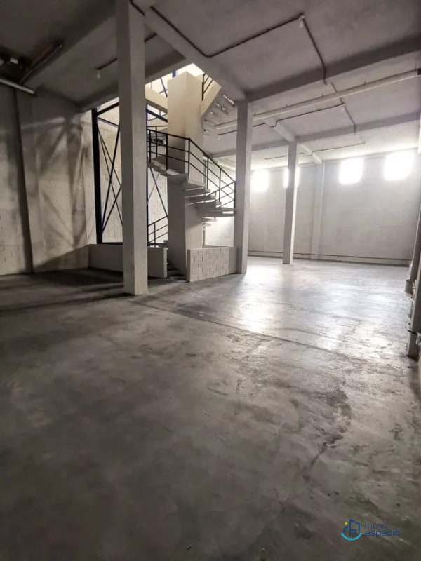 OFIBODEGA EN VENTA – Carretera Interamericana, zona 1 de Mixco, - 9