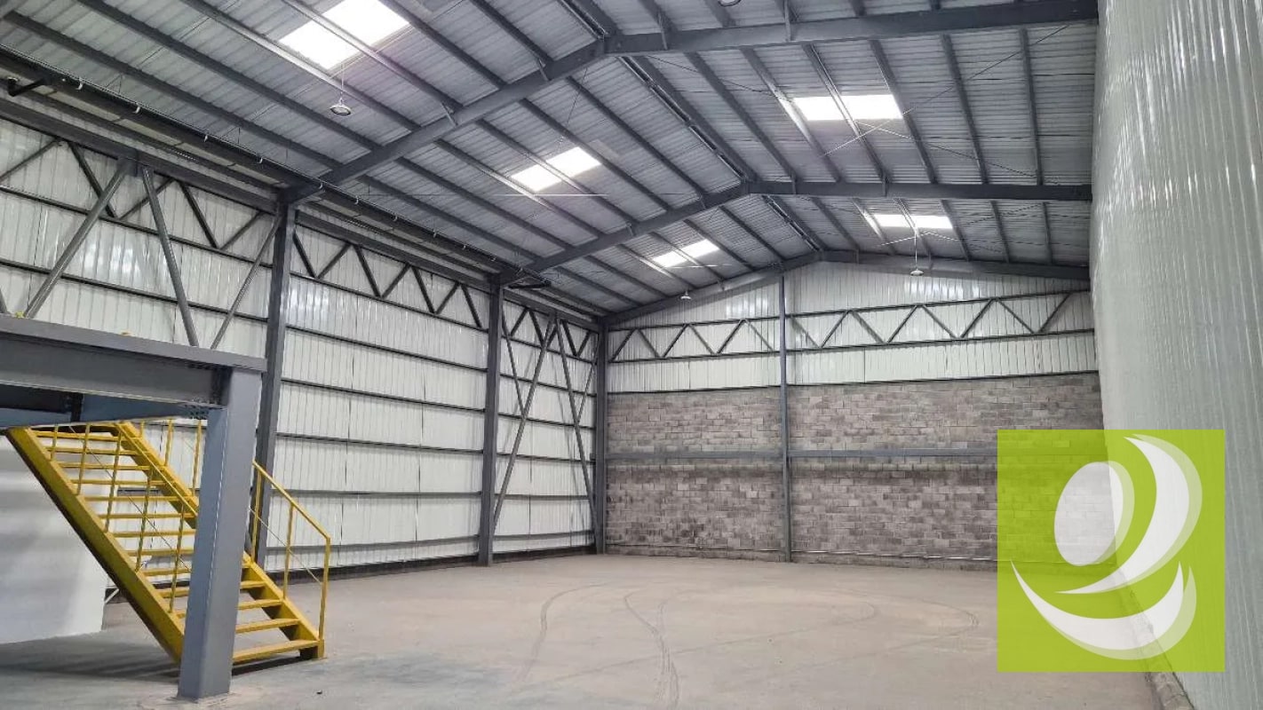 EN VENTA O RENTA BODEGA DENTRO DE CONDOMINIO INDUSTRIAL EN CARRETERA A EL SALVADOR - 3