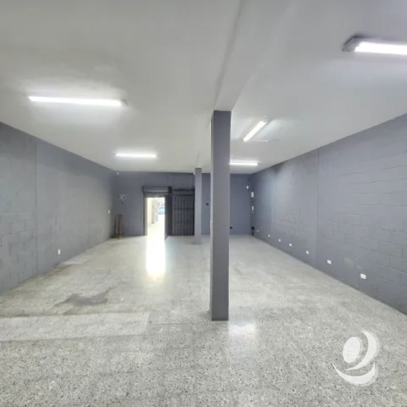 Edificio y Bodega en Renta Zona 12 sobre Aguilar Batres - 8