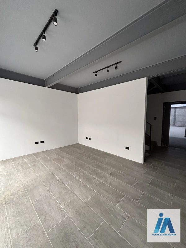 OFIBODEGA EN ALQUILER - Empresarial Villa Canales, Zona 3 Villa Canales - 2
