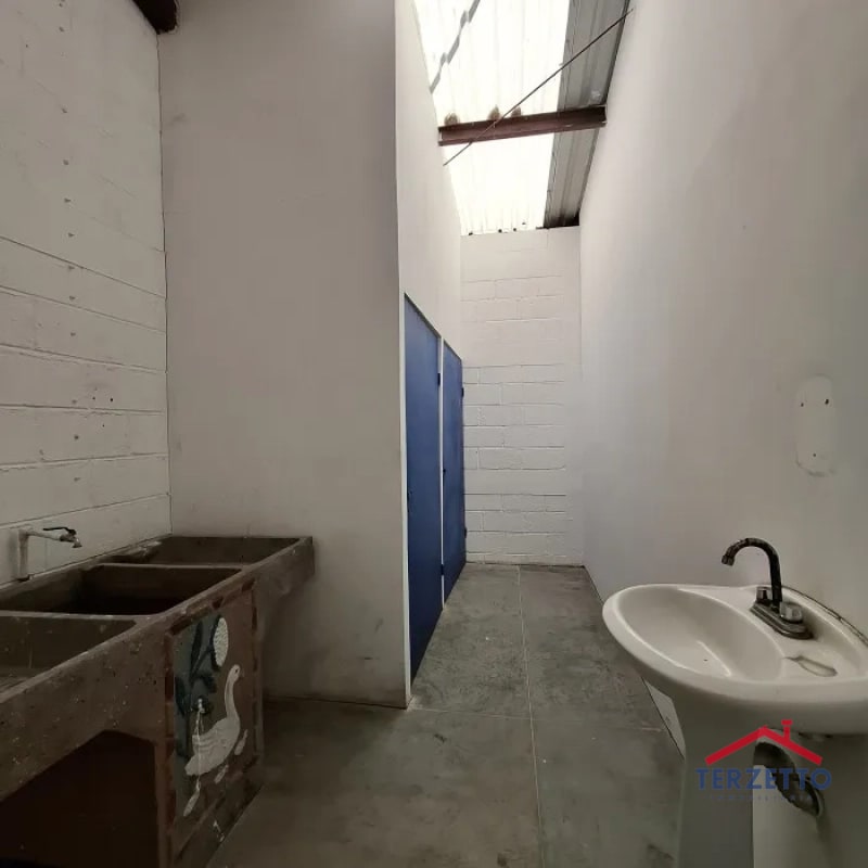 OFIBODEGA EN SAN MIGUEL PETAPA - 4