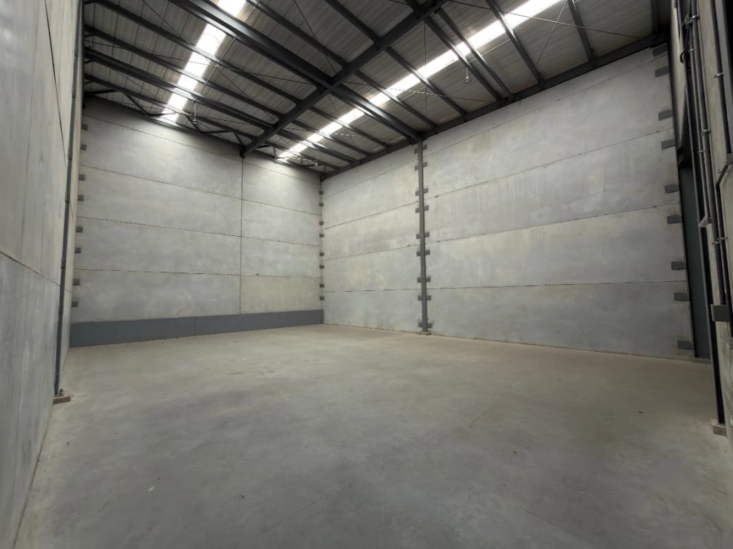 Bodegas en venta en El Naranjo — Bodega / Ofibodega en Venta en Zona 4 Mixco, Guatemala, Ciudad — foto 11 de 11