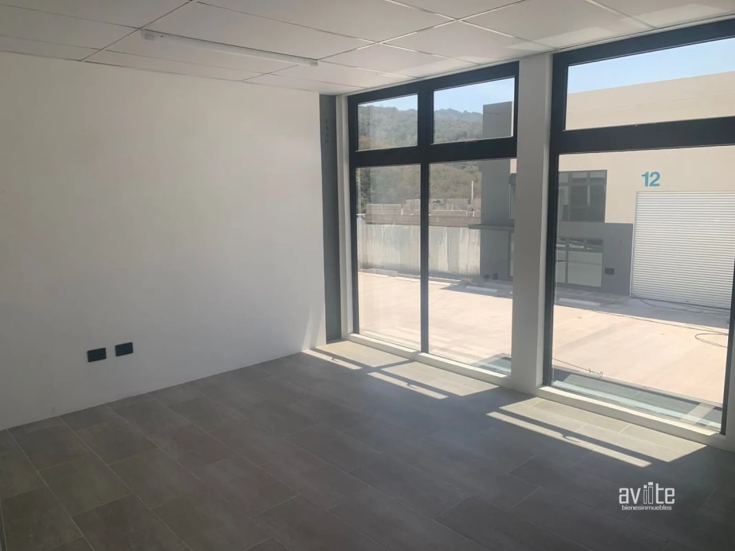 Bodega en alquiler, Empresarial Villa Canales $2,675.00 IVA y manto incluido - 6
