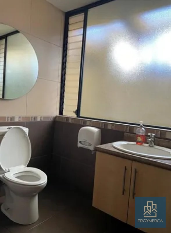 Ofi-bodega en alquiler, San Cristóbal, zona 8 de Mixco, sobre el Boulevard Principal - 5
