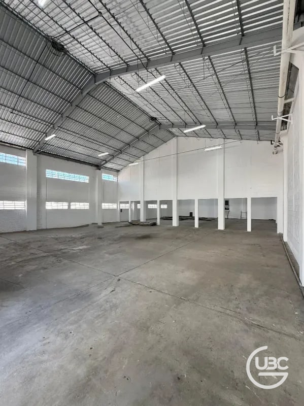 Bodega en renta Zona 8 Calzada Atanasio - 2